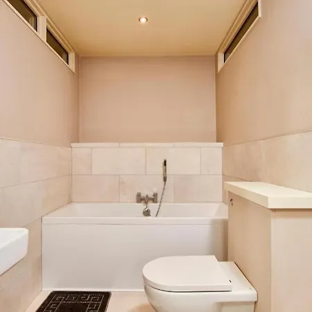 The Abode - Sleeps 6 Апартаменты